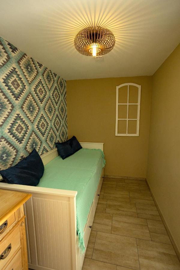 Ferienwohnung Burgblick Im Neuffener Tal Mit Sauna Und Wallbox Frickenhausen  Esterno foto